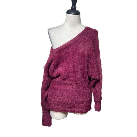 Anthropologie Purple Long Sleeve Cold Shoulder Eyelash  Sweater Size Small - Picture 2 of 5